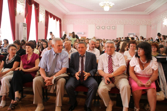 >Вручение студенческих билетов и зачеток первокурсникам ИАрхИ