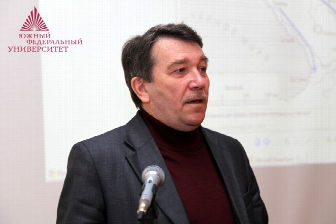 >Лекция заведующего сектором ЮНЦ РАН, профессора кафедры отечественной истории исторического факультета, доктора исторических наук А.В. Венкова "Сталинградская битва и ее историческое значение"