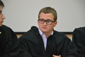 >Студенты ЮФУ провели театрализованный суд над Митей Карамазовым
