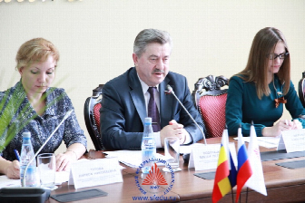 >Круглый стол "Патриотическое воспитание молодого поколения".