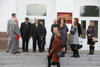 >Встреча выпускников комсомольцев в Ростовском институте защиты предпрнимателя